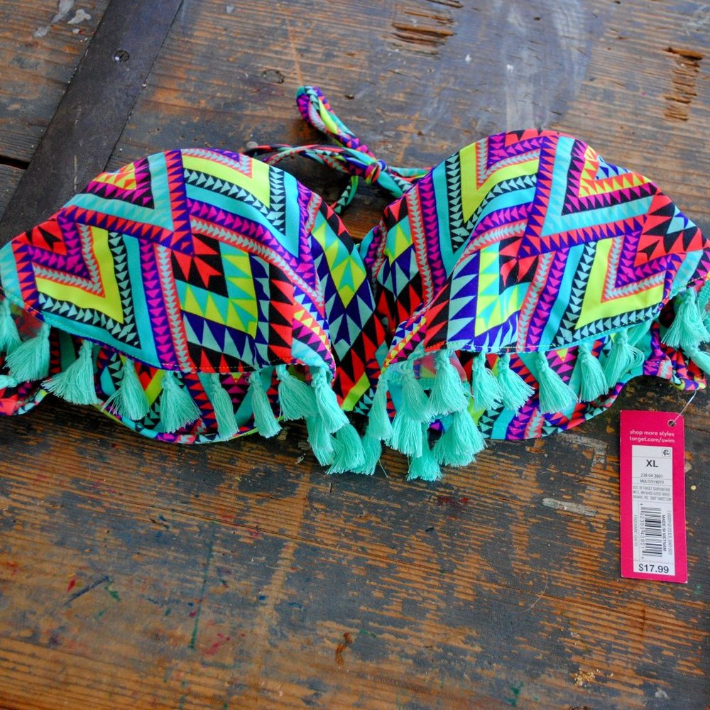Xhilaration Milti colored Flounce top